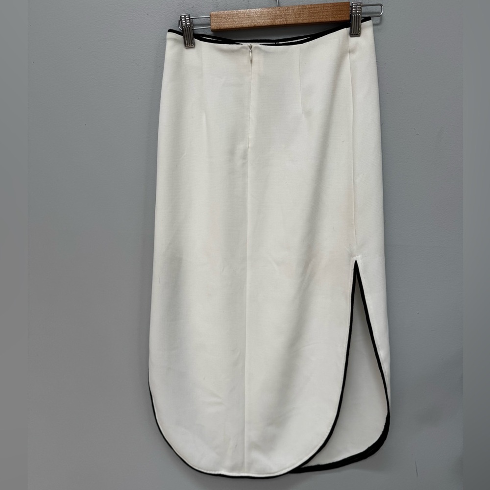 BRAND NEW Nevro Polaris White and Black Trim Midi Skirt in Size XS/36 - Picture 8 of 9